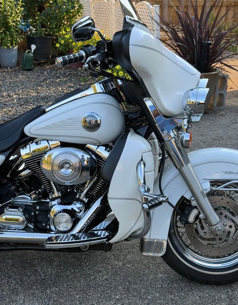 2004 Electra Glide® Classic - Image 3