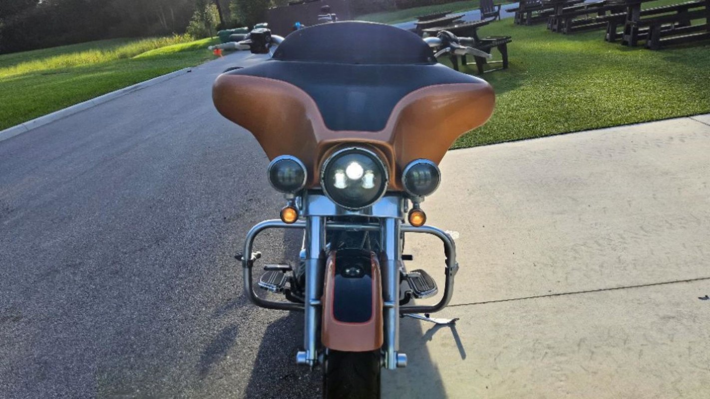 2008 Street Glide® - Image 10