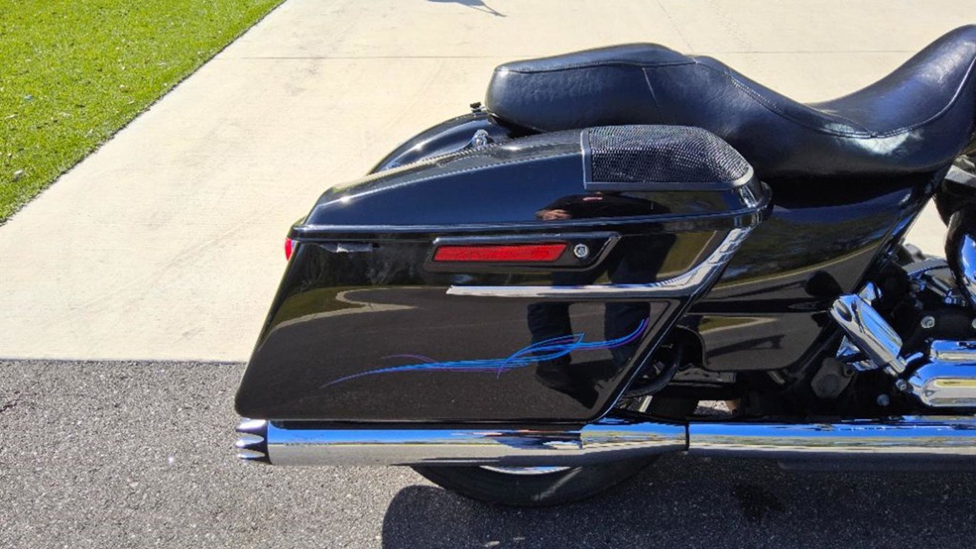 2014 Harley-Davidson Street Glide Special - Image 6