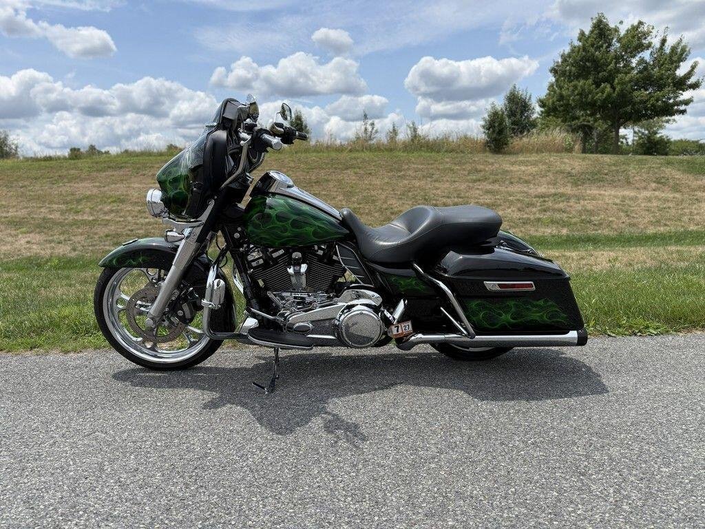 2020 Harley-Davidson Street Glide - Image 3