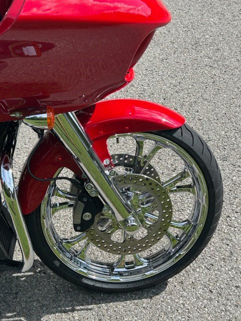 2023 Harley-Davidson Road Glide - Image 3