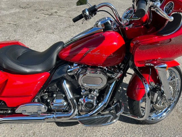 2023 Harley-Davidson Road Glide - Image 8
