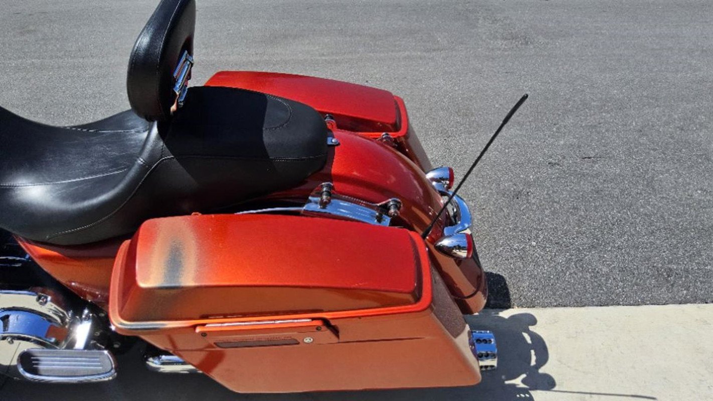 Harley-Davidson 2011 Street Glide - Image 2