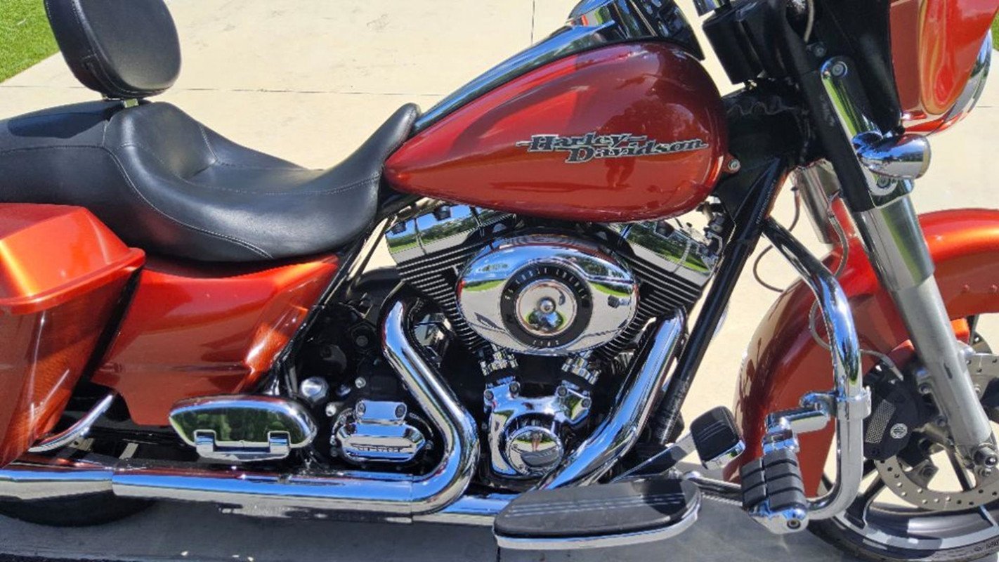Harley-Davidson 2011 Street Glide - Image 5